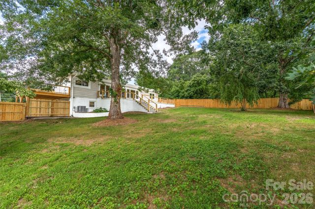 155 Oak Terrace, Arden, NC 28704