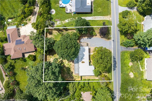 155 Oak Terrace, Arden, NC 28704