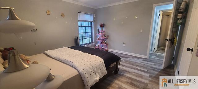 323 Gill Lane 12R, Iselin, NJ 08830
