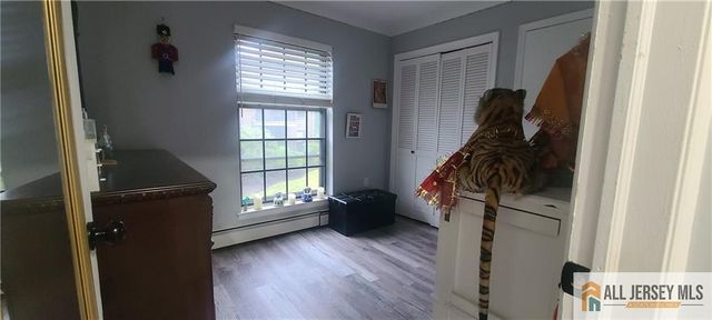 323 Gill Lane 12R, Iselin, NJ 08830