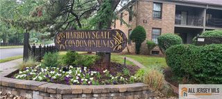 323 Gill Lane 12R, Iselin, NJ 08830