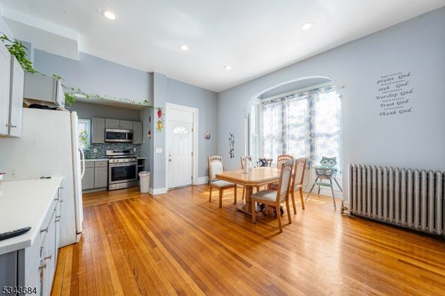 32 Norwood Ave 3, Plainfield City, NJ 07060