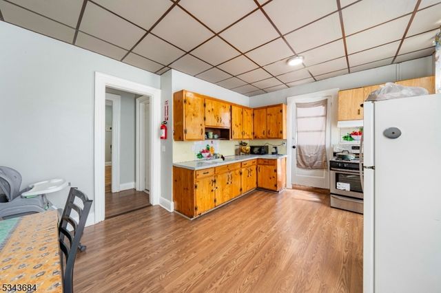 32 Norwood Ave 3, Plainfield City, NJ 07060