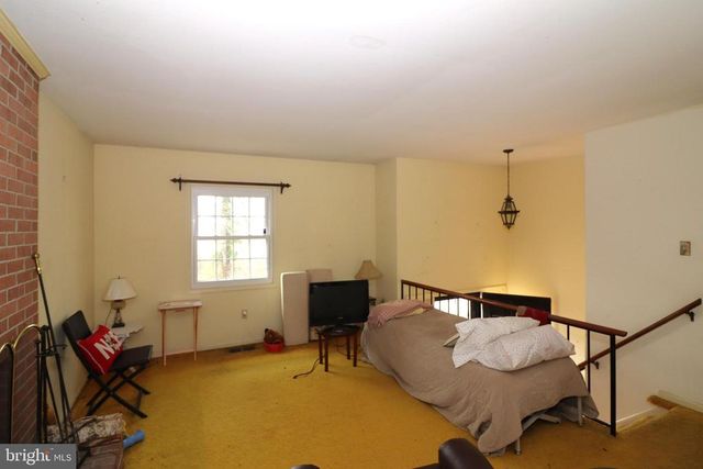 9305 LEES RIDGE RD, Warrenton, VA 20186