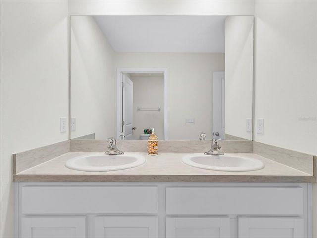 5446 LOGAN CAVE AVENUE, Wimauma, FL 33598