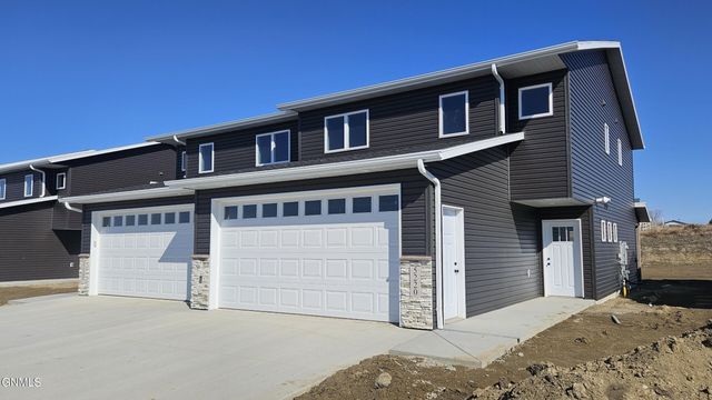 5220 Welder Avenue, Bismarck, ND 58503 property photo