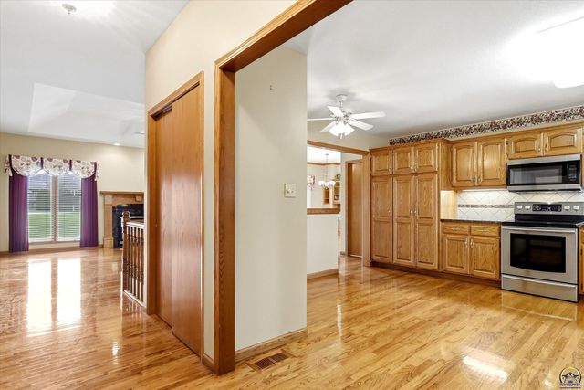 7315 SW Ambassador PL, Topeka, KS 66610
