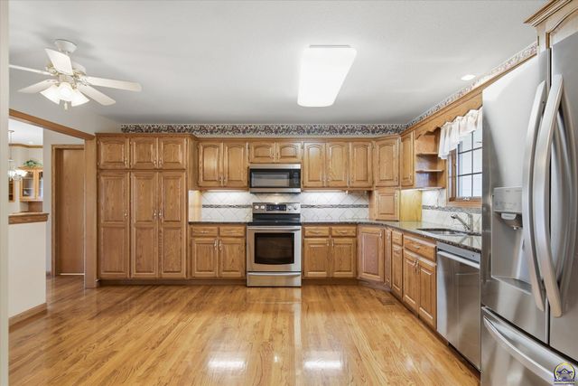 7315 SW Ambassador PL, Topeka, KS 66610