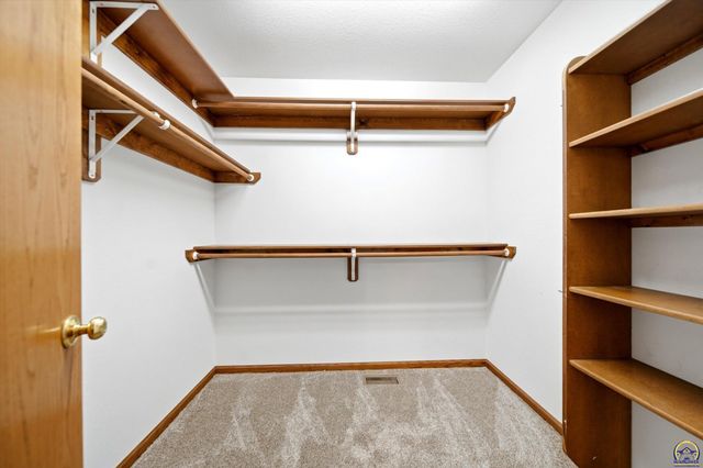 7315 SW Ambassador PL, Topeka, KS 66610