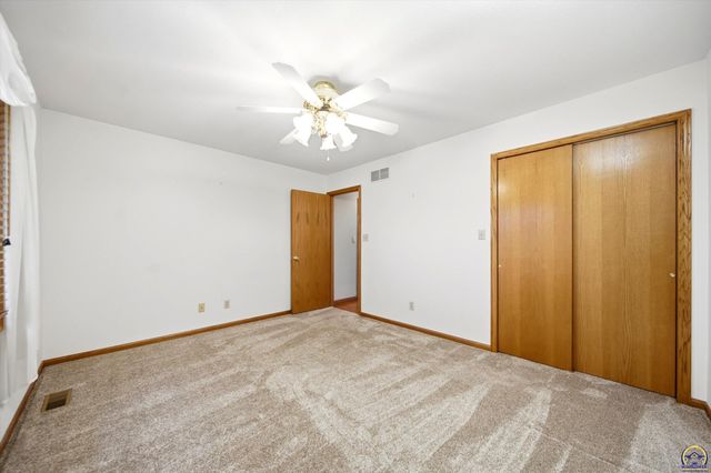 7315 SW Ambassador PL, Topeka, KS 66610