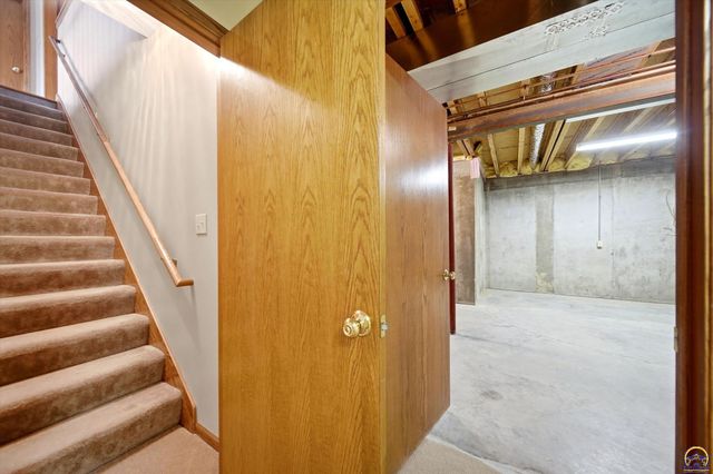 7315 SW Ambassador PL, Topeka, KS 66610