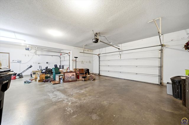 7315 SW Ambassador PL, Topeka, KS 66610
