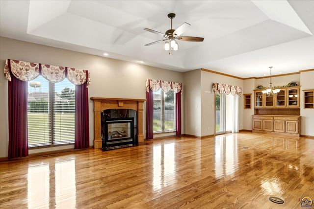 7315 SW Ambassador PL, Topeka, KS 66610