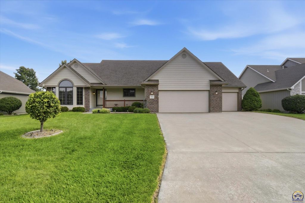 7315 SW Ambassador PL, Topeka, KS 66610