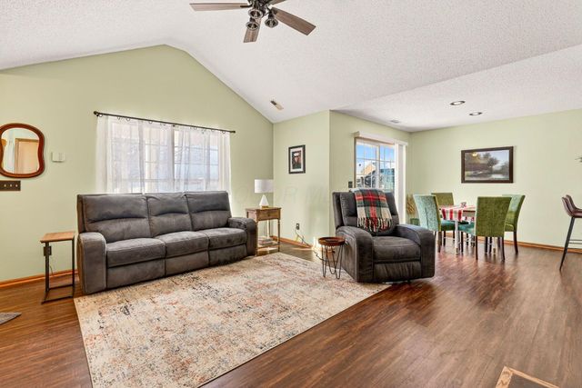 1252 Dunhurst Street, Circleville, OH 43113