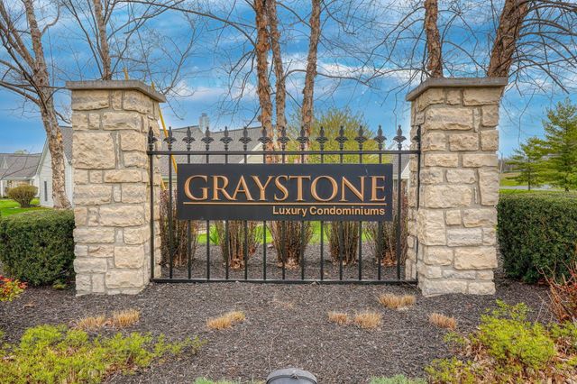 1252 Dunhurst Street, Circleville, OH 43113