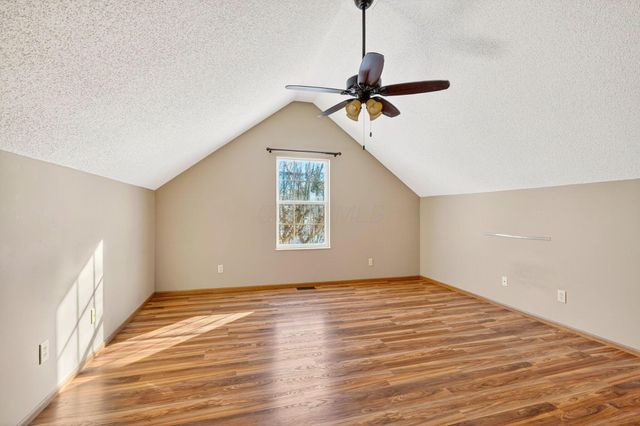 1252 Dunhurst Street, Circleville, OH 43113