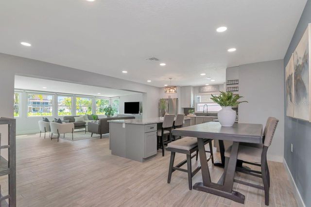 372 WESTWINDS DRIVE, Palm Harbor, FL 34683