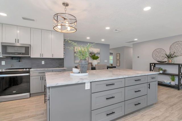 372 WESTWINDS DRIVE, Palm Harbor, FL 34683