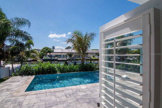 372 WESTWINDS DRIVE, Palm Harbor, FL 34683