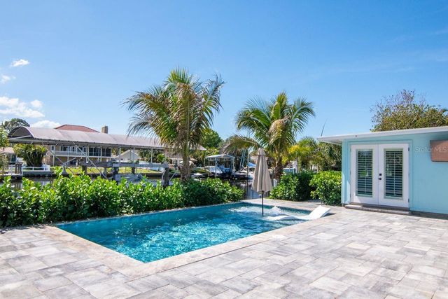 372 WESTWINDS DRIVE, Palm Harbor, FL 34683