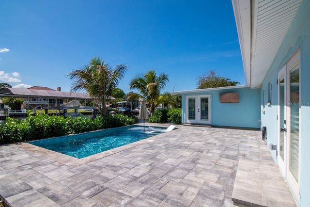 372 WESTWINDS DRIVE, Palm Harbor, FL 34683