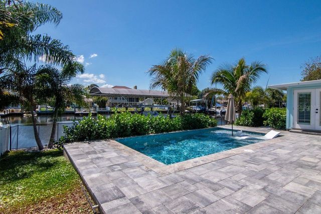 372 WESTWINDS DRIVE, Palm Harbor, FL 34683