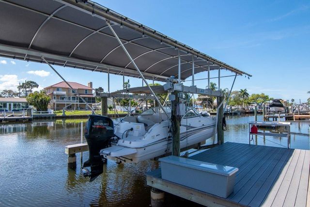 372 WESTWINDS DRIVE, Palm Harbor, FL 34683