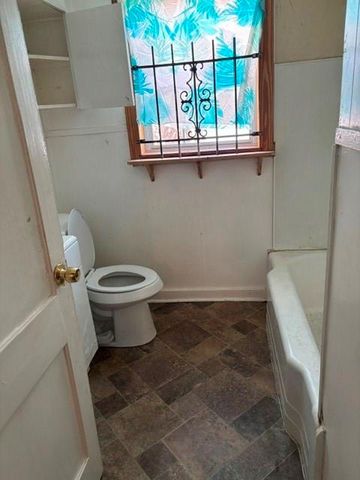 4421 Noble Street, Houston, TX 77020