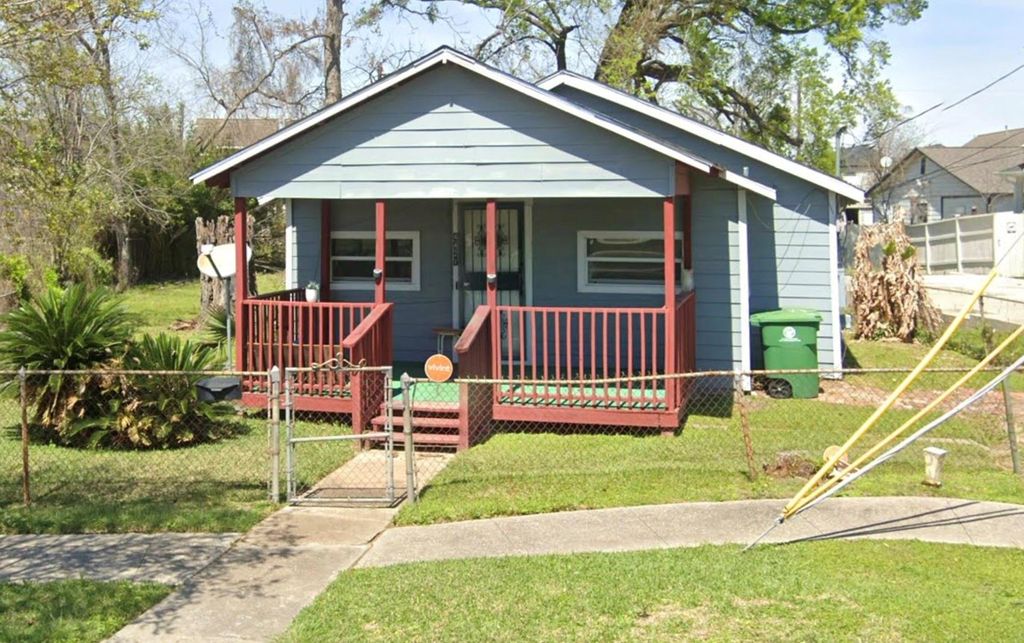 4421 Noble Street, Houston, TX 77020