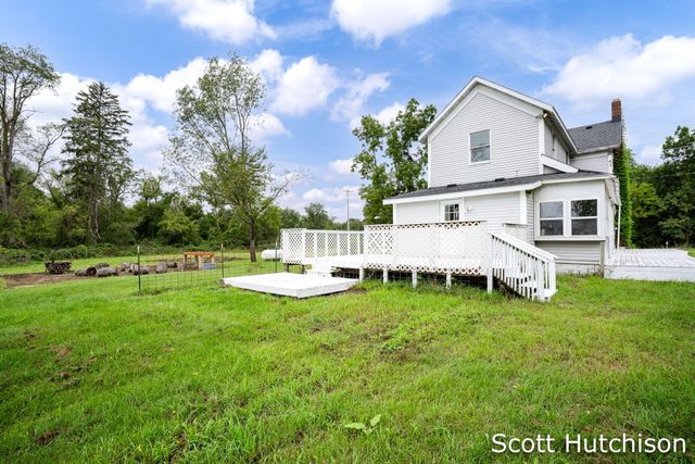 7265 W Carson City Road, Greenville, MI 48838