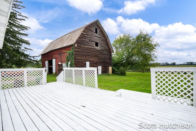 7265 W Carson City Road, Greenville, MI 48838