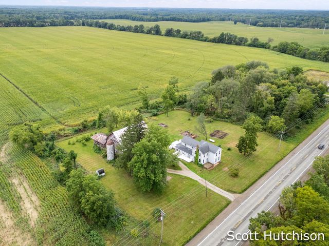 7265 W Carson City Road, Greenville, MI 48838
