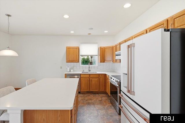 7440 N 87Th Street, Omaha, NE 68122
