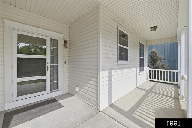 7440 N 87Th Street, Omaha, NE 68122