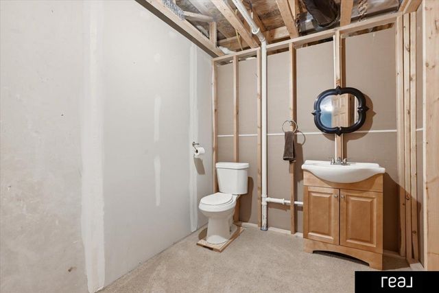 7440 N 87Th Street, Omaha, NE 68122