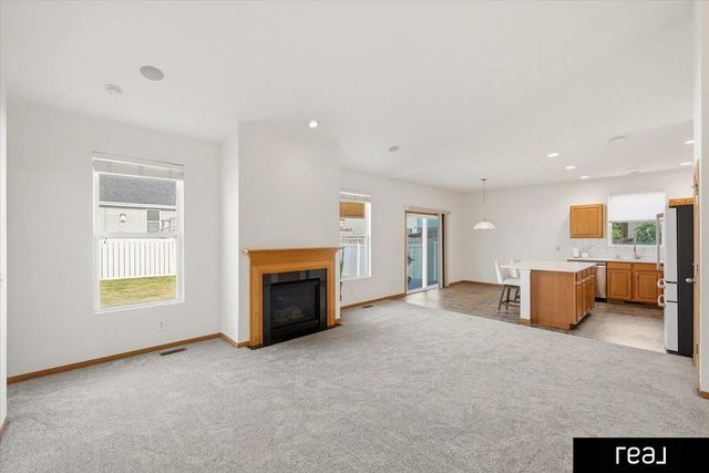 7440 N 87Th Street, Omaha, NE 68122