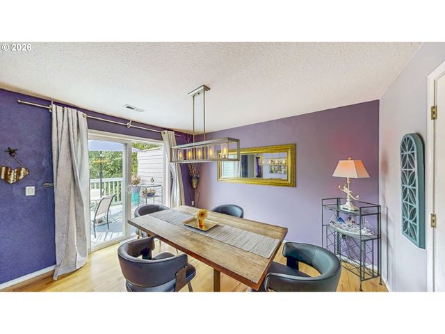 442 N BRIDGETON Rd, Portland, OR 97217