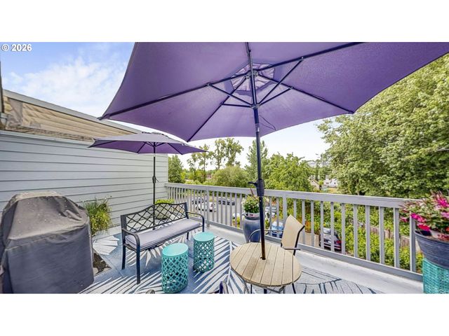 442 N BRIDGETON Rd, Portland, OR 97217