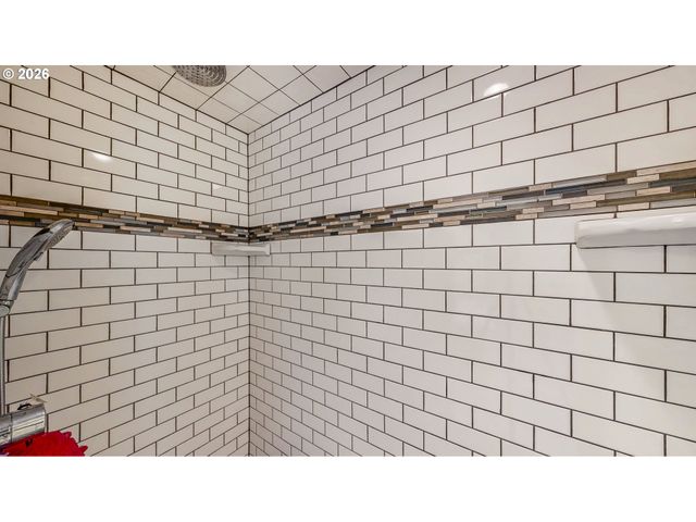442 N BRIDGETON Rd, Portland, OR 97217