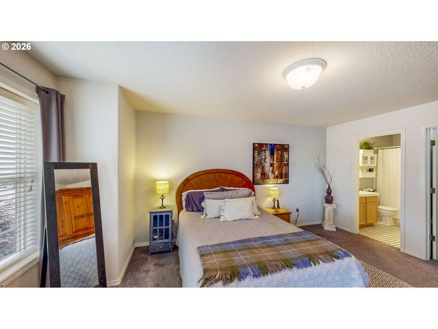 442 N BRIDGETON Rd, Portland, OR 97217
