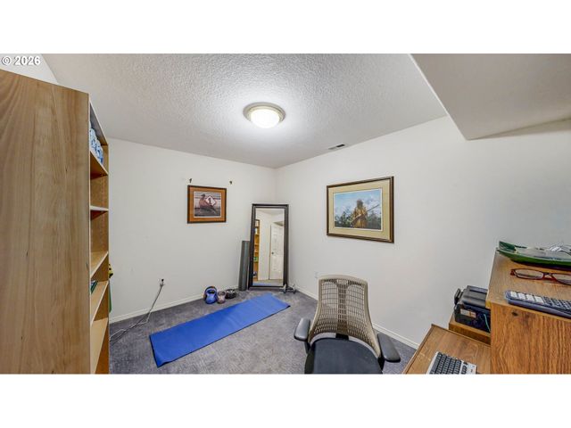 442 N BRIDGETON Rd, Portland, OR 97217