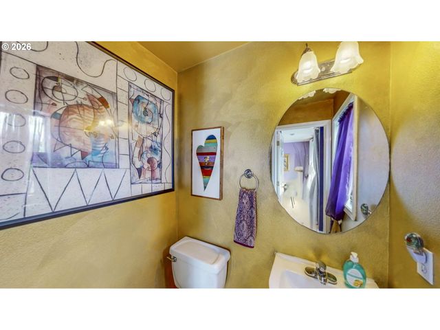 442 N BRIDGETON Rd, Portland, OR 97217