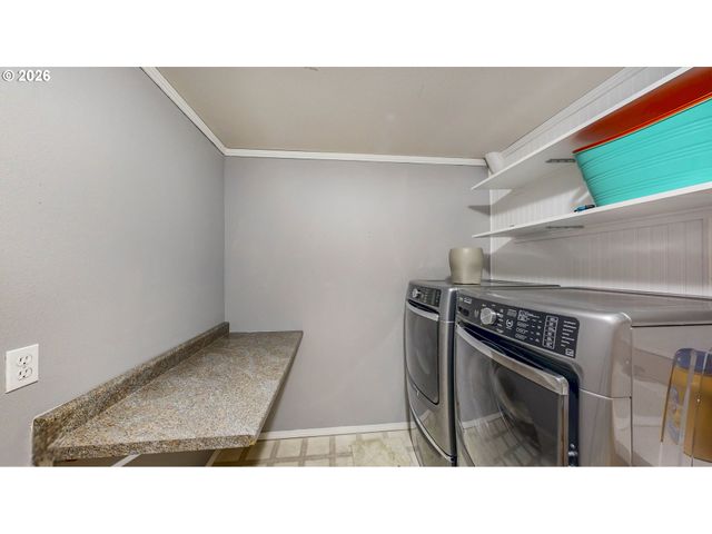 442 N BRIDGETON Rd, Portland, OR 97217