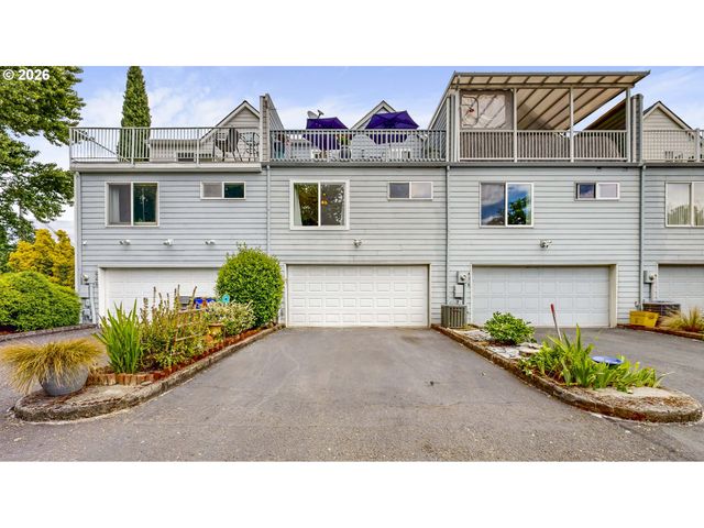 442 N BRIDGETON Rd, Portland, OR 97217