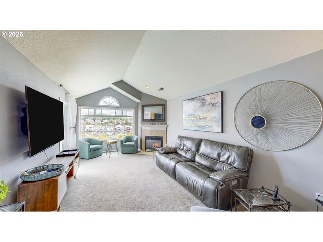 442 N BRIDGETON Rd, Portland, OR 97217