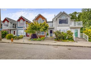 442 N BRIDGETON Rd, Portland, OR 97217