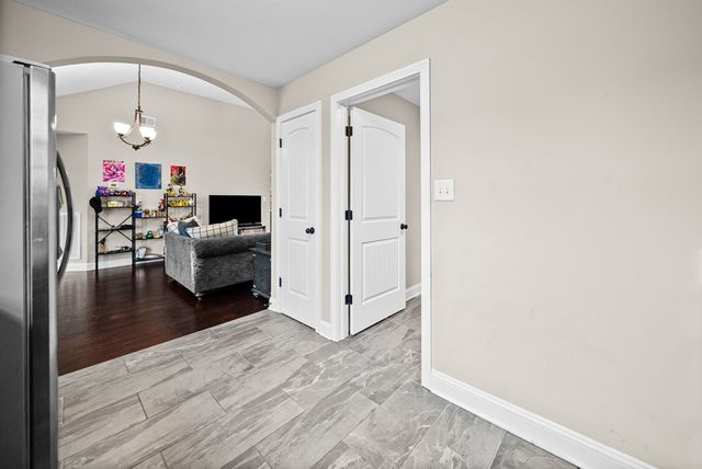 143 Ambridge, Oak Grove, KY 42262