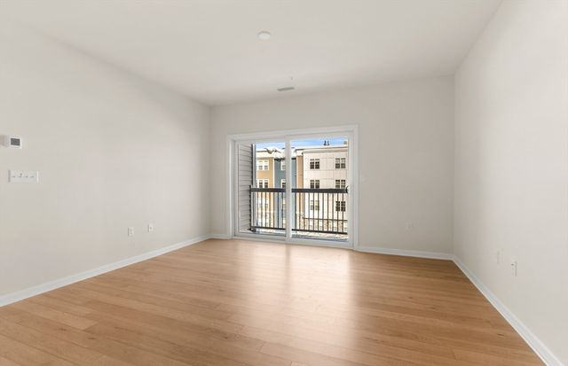 6 Stratton Drive 303, Woburn, MA 01801