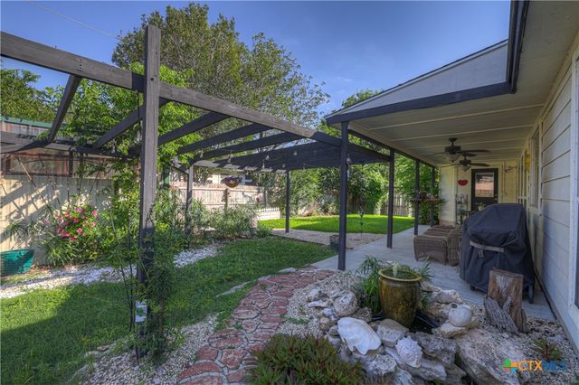 1116 River Rock, New Braunfels, TX 78130